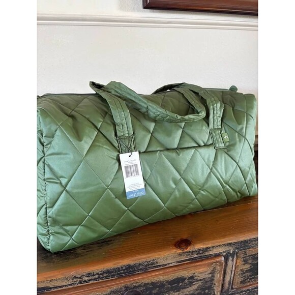 Vera Bradley Handbags - Vera Bradley Large Travel Duffel Bag Green- NWT